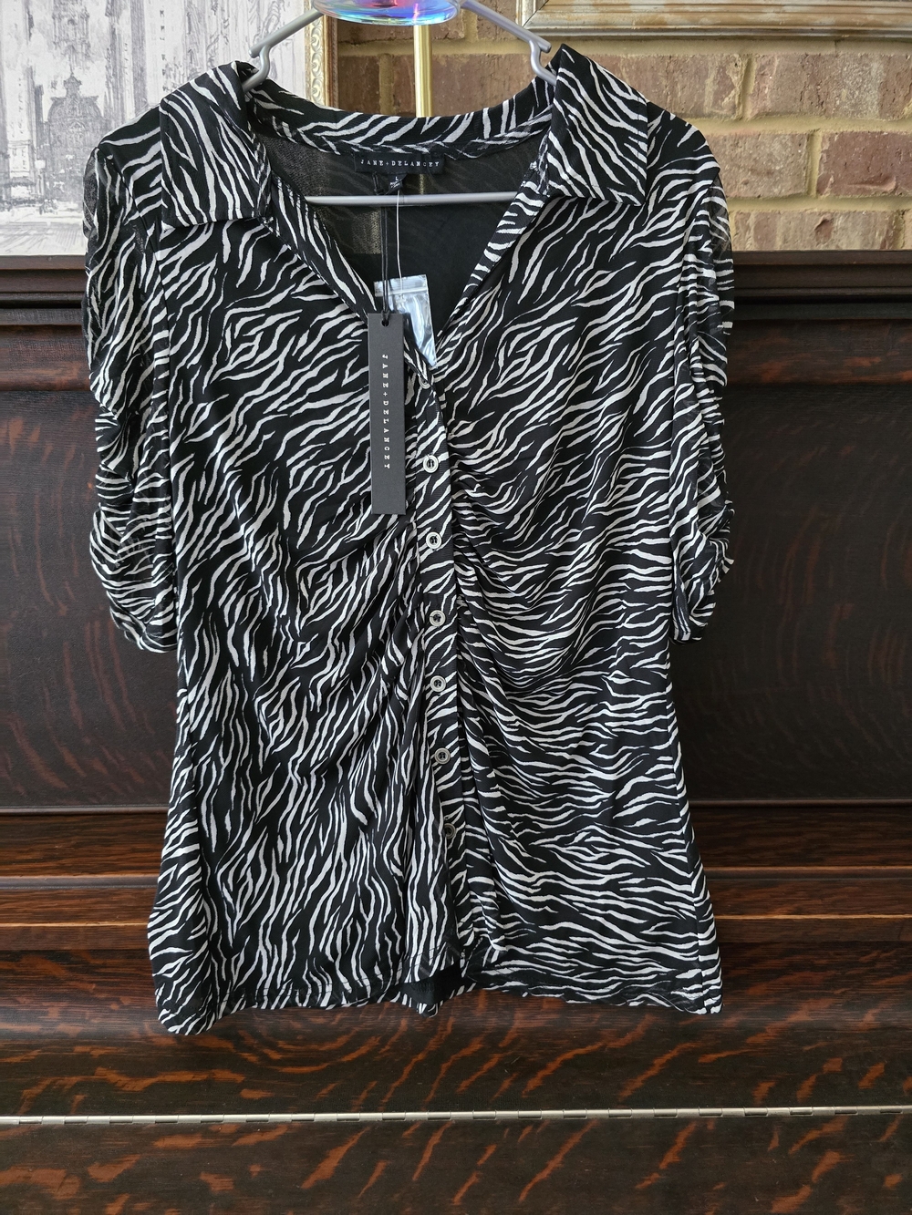 Zara Black and White Zebra-Print Button Down Shirt size large